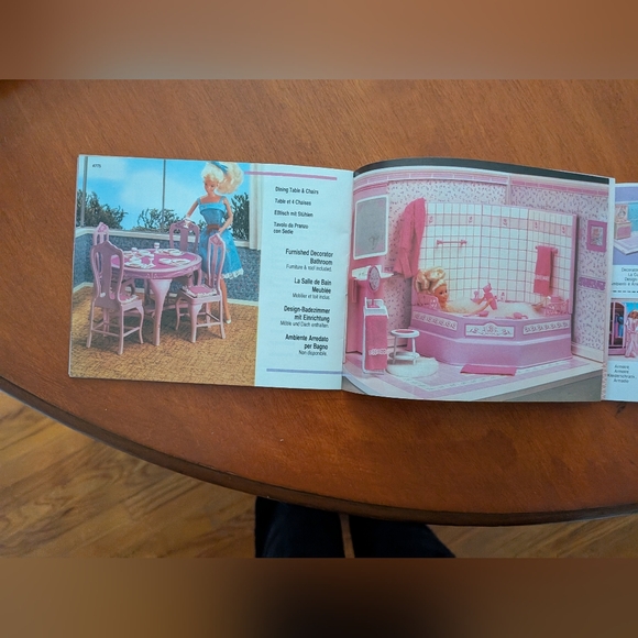 Vintage Barbie Living Pretty Furniture Catalog/Manual, Mattel 1987 - Picture 4 of 11